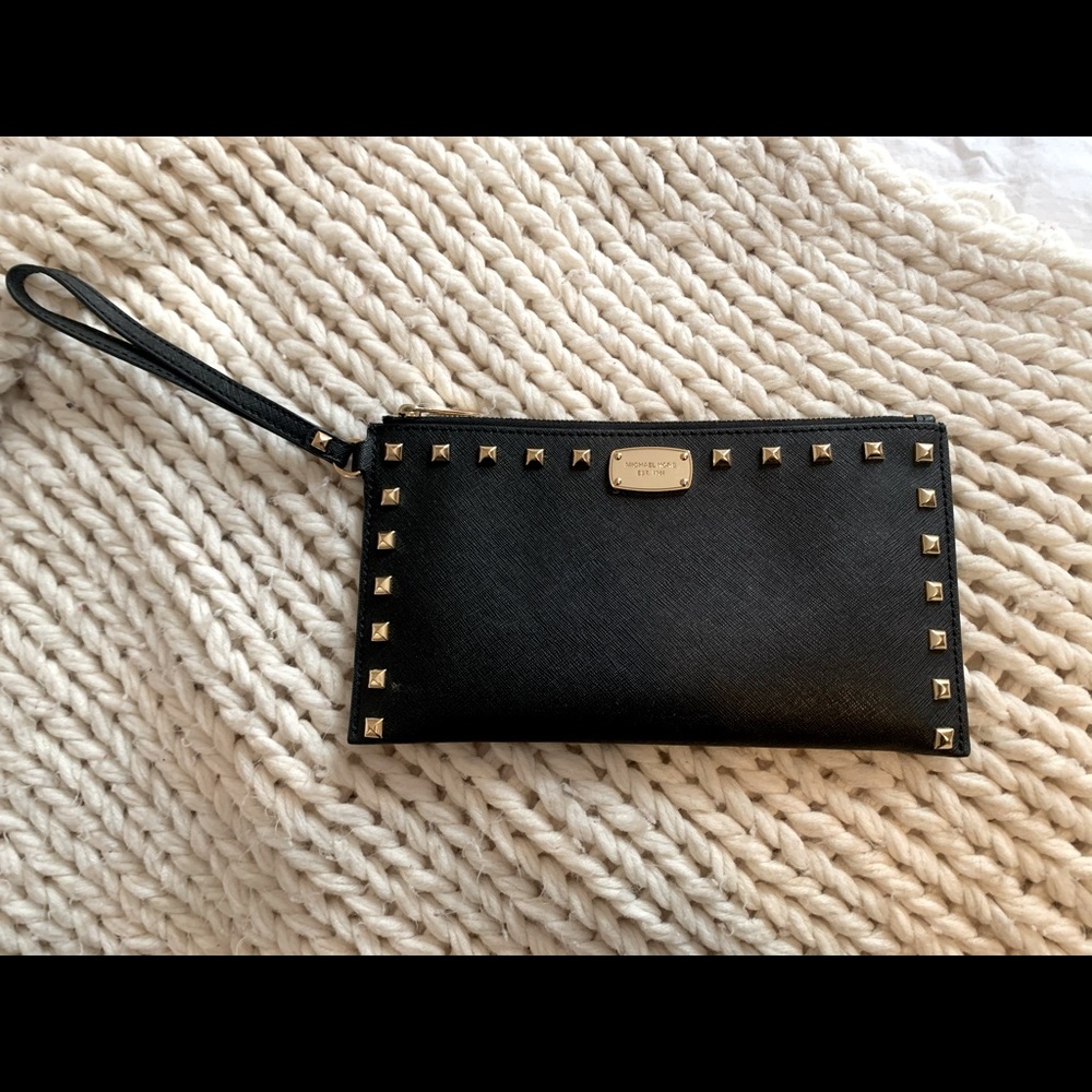 Michael Kors wristlet